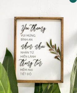 Tranh gỗ Trái Thánh Linh 30x40cm